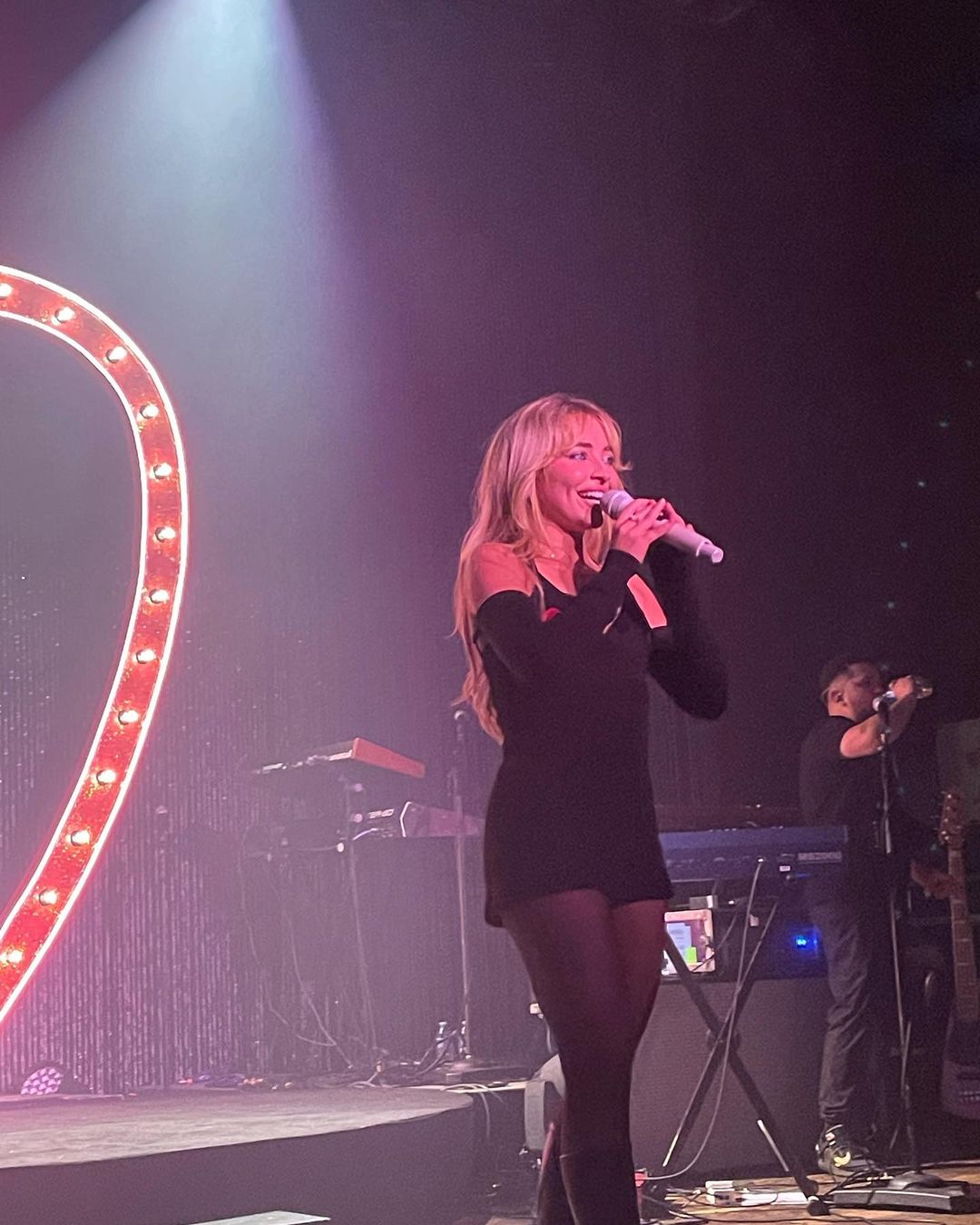 lolla-aftershow_081.jpg lolla-aftershow_081.jpg