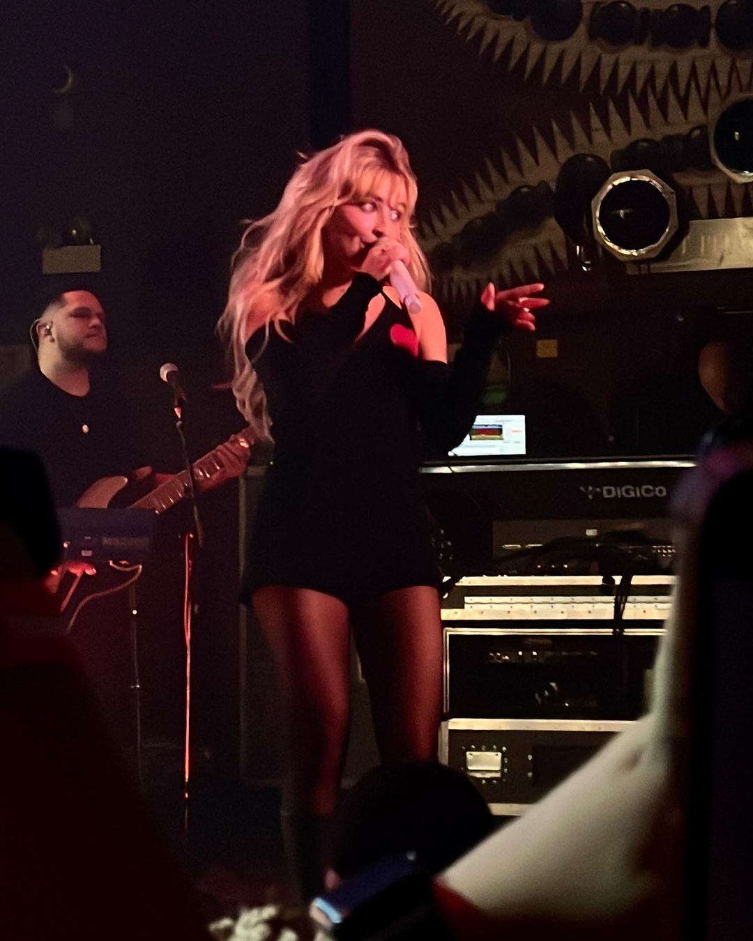 lolla-aftershow_089.jpg lolla-aftershow_089.jpg