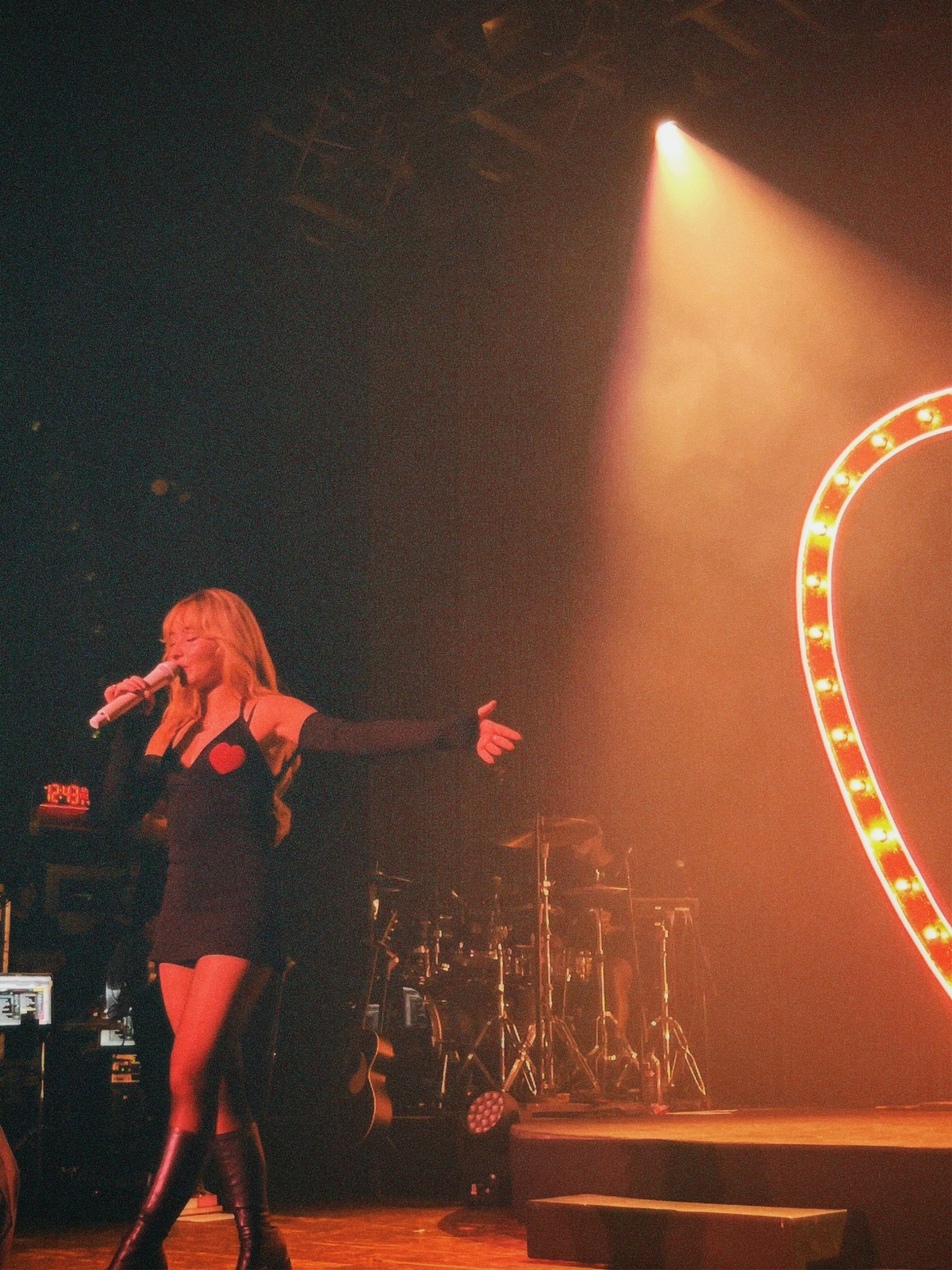 lolla-aftershow_092.jpg lolla-aftershow_092.jpg