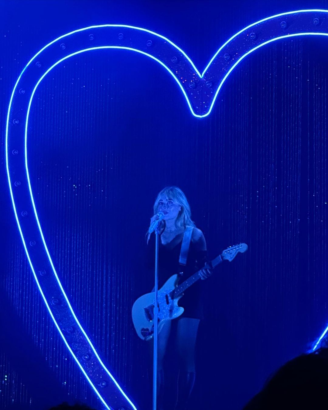 lolla-aftershow_125.jpg lolla-aftershow_125.jpg