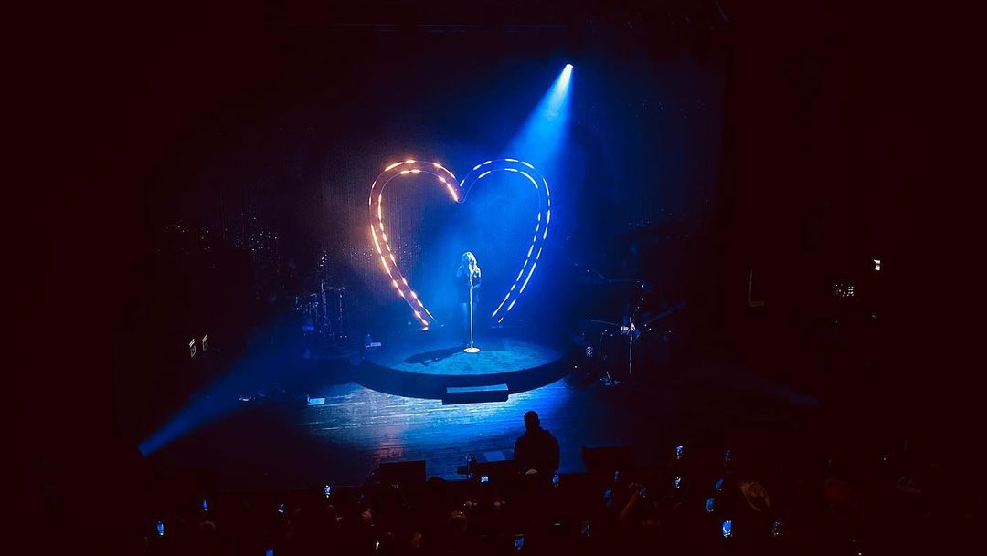 lolla-aftershow_128.jpg lolla-aftershow_128.jpg