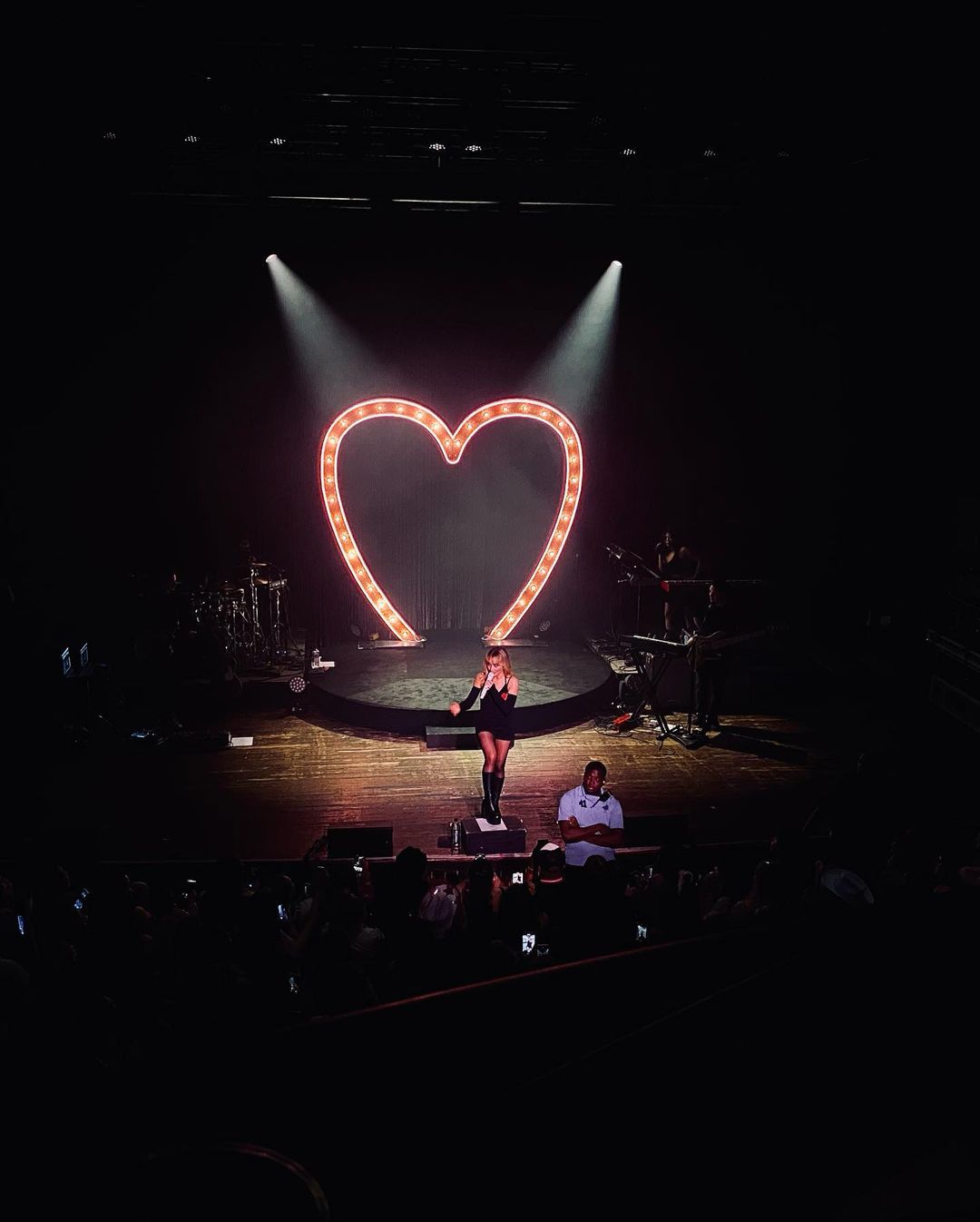 lolla-aftershow_138.jpg lolla-aftershow_138.jpg