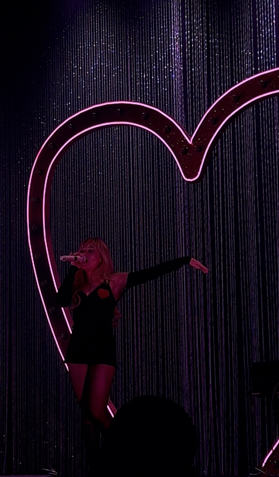 lolla-aftershow_146.jpg lolla-aftershow_146.jpg