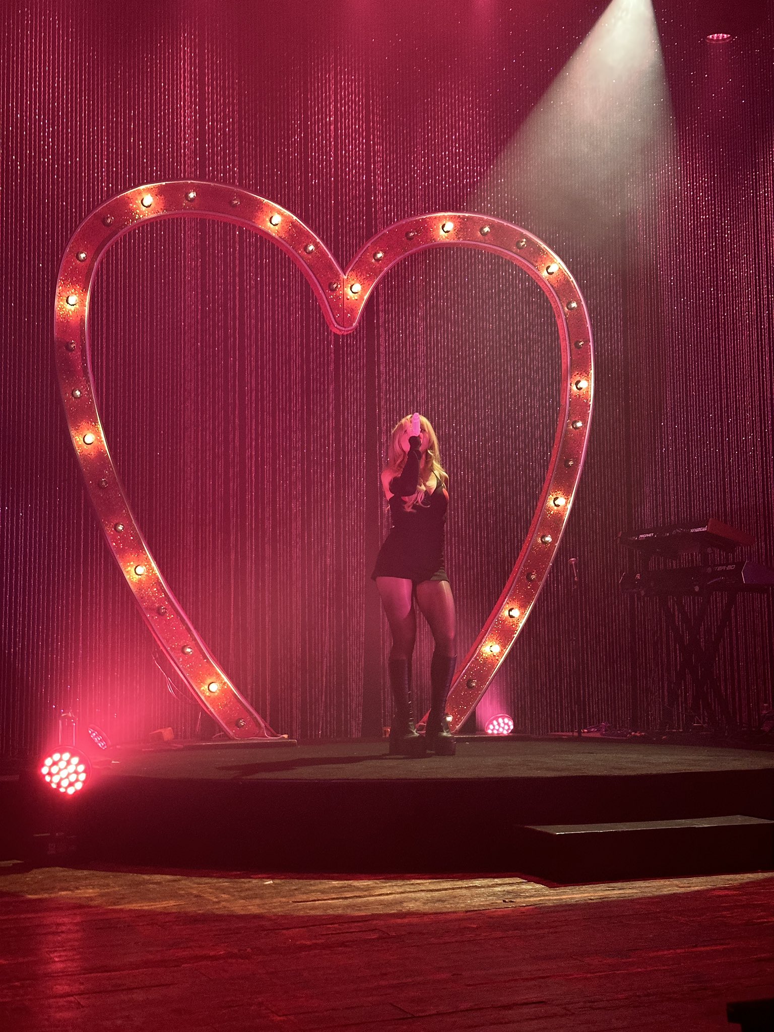 lolla-aftershow_164.jpg lolla-aftershow_164.jpg