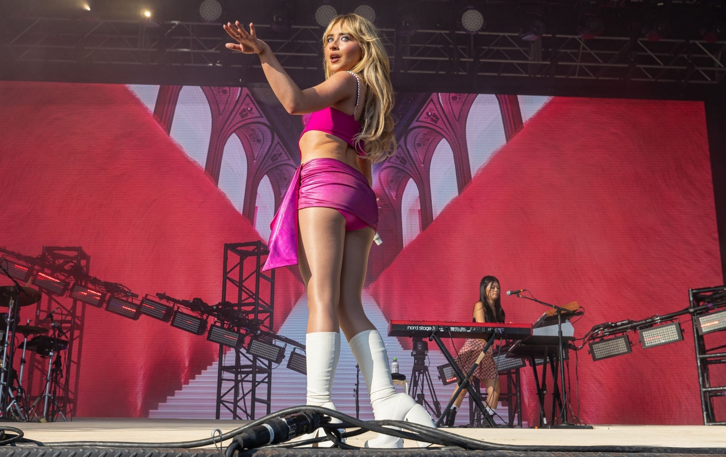 23lollachi-perf_059.jpg 23lollachi-perf_059.jpg