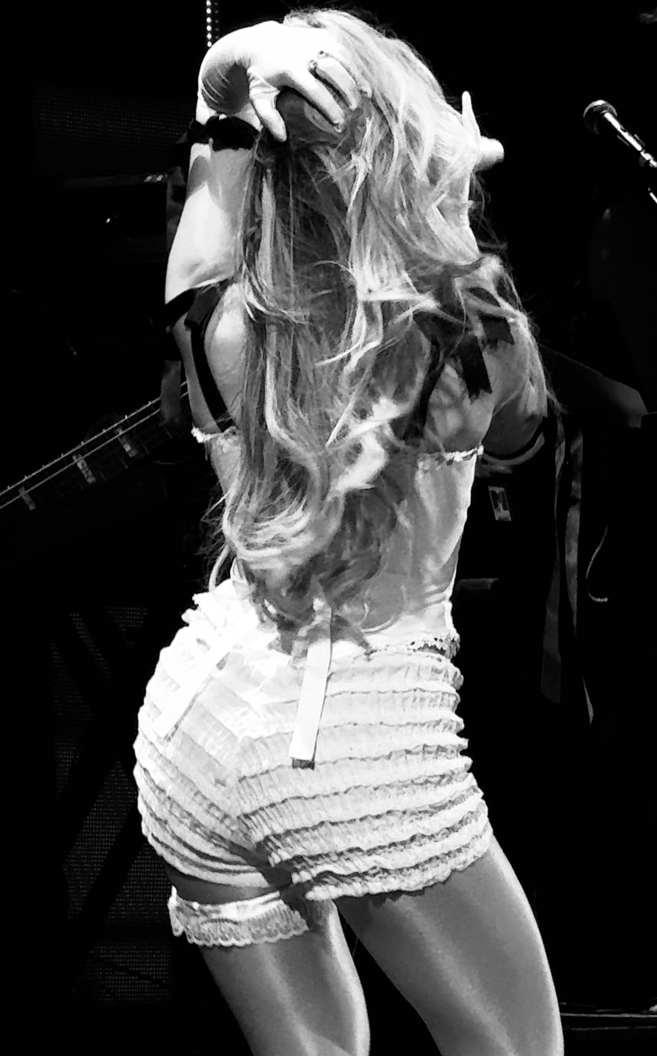 23-p961-jb-perf_011.jpg 23-p961-jb-perf_011.jpg