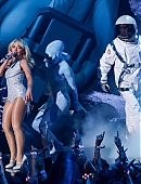 24vmas-perf_085.jpg