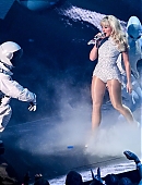 24vmas-perf_091.jpg