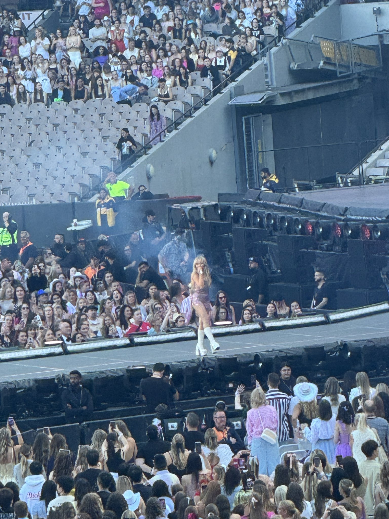 13erastour-melbourne_070.jpg 13erastour-melbourne_070.jpg