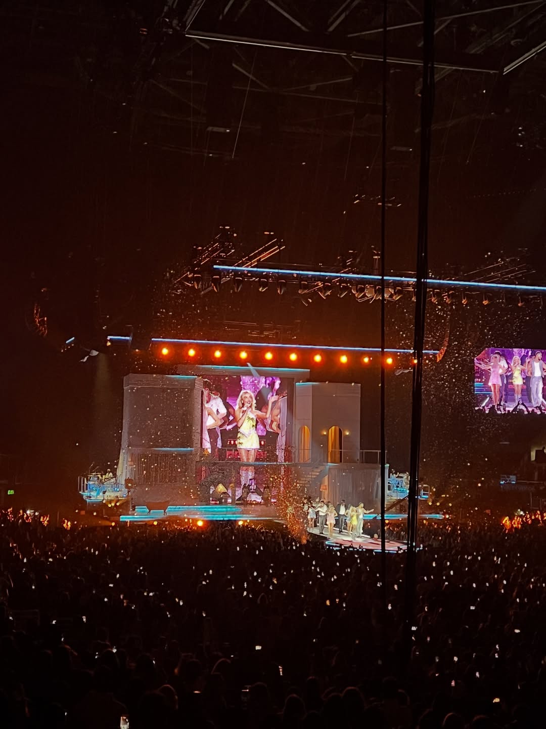 snstour25-la2_053.jpg snstour25-la2_053.jpg