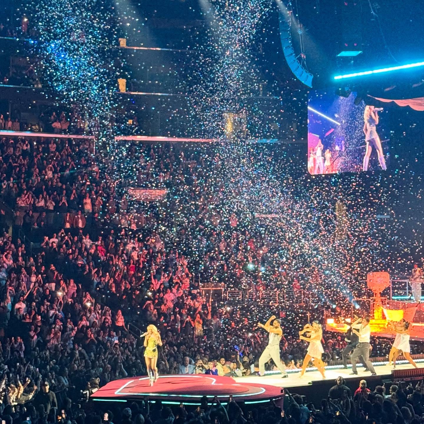 snstour25-la2_055.jpg snstour25-la2_055.jpg