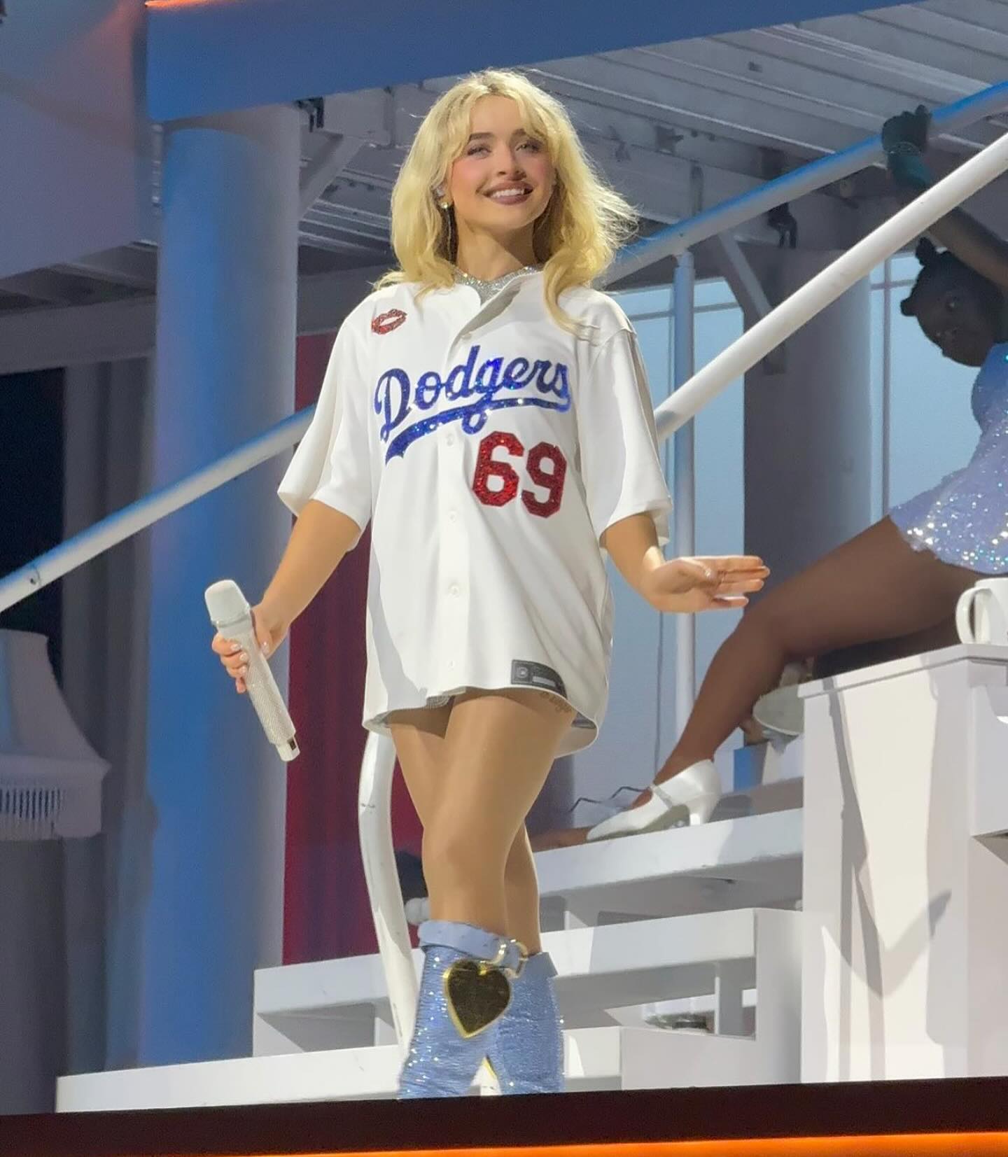 snstour25-la5_035.jpg snstour25-la5_035.jpg