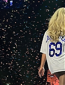 Filename=snstour25-la5_040.jpg
Filesize=113KiB
Dimensions=1080x1104
Date added=Nov 24, 2025 snstour25-la5_040.jpg