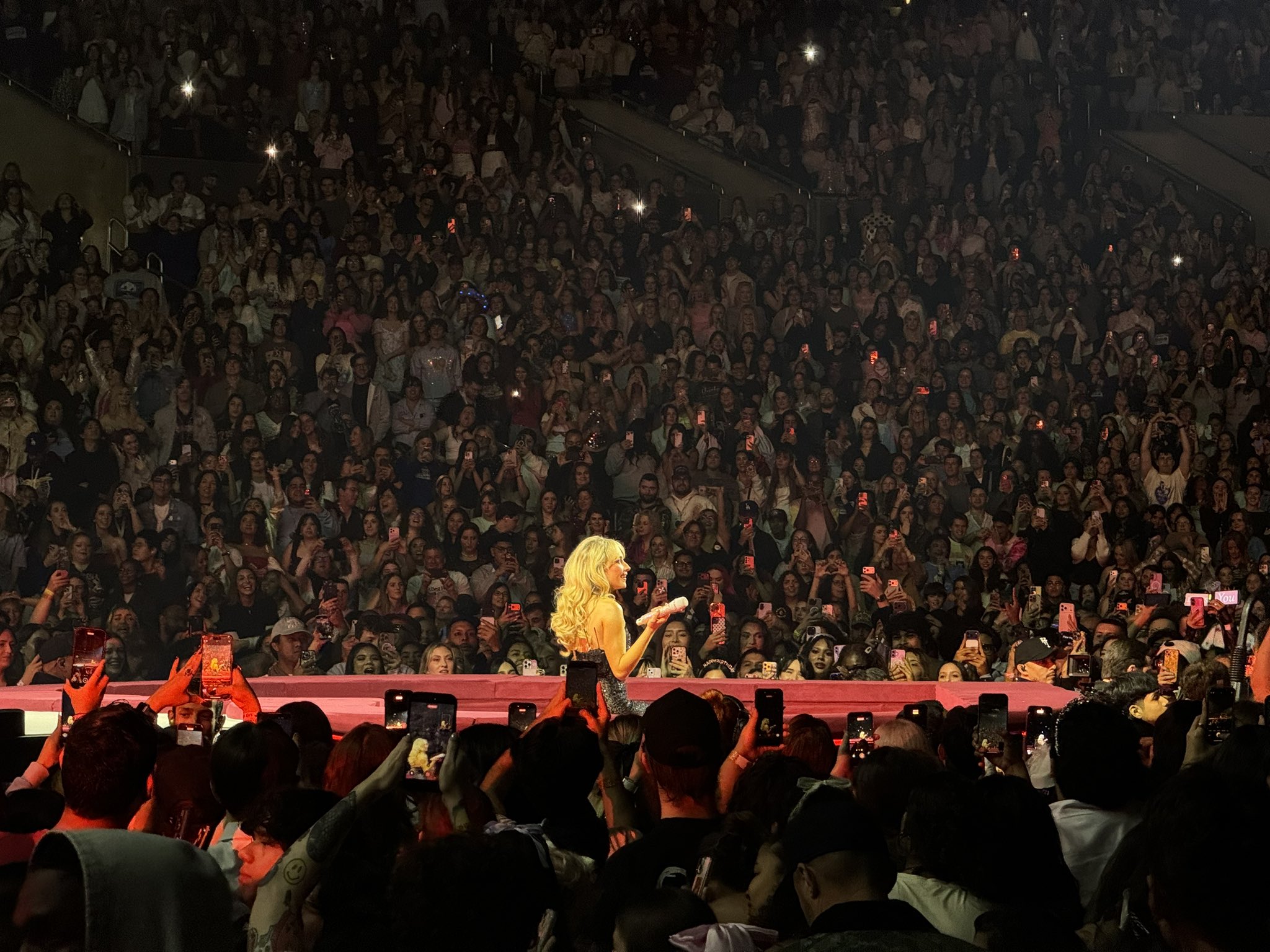 snstour25-la6_028.jpg snstour25-la6_028.jpg