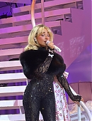 Filename=snstour25-la6_021.jpg
Filesize=278KiB
Dimensions=1152x2048
Date added=Nov 24, 2025 snstour25-la6_021.jpg