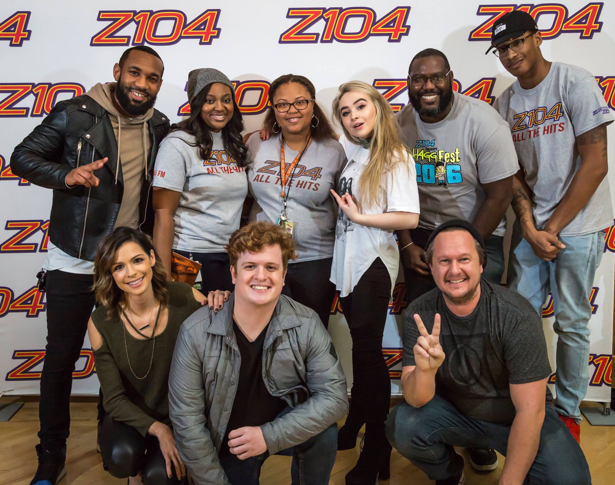 17thumbsradio-z104_002.jpg