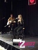 17thumbsradio-z1077_014.jpg