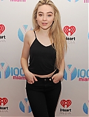 17thumbsradio-y100_001.JPG