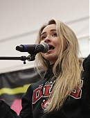 Filename=17thumbsradio-wild949_017.jpg
Filesize=38KiB
Dimensions=710x473
Date added=Feb 11, 2024 17thumbsradio-wild949_017.jpg