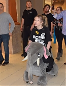 Filename=17thumbsradio-q92_001.jpg
Filesize=262KiB
Dimensions=2048x1365
Date added=Feb 11, 2024 17thumbsradio-q92_001.jpg