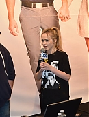 Filename=17thumbsradio-q92_005.jpg
Filesize=149KiB
Dimensions=2048x1365
Date added=Feb 11, 2024 17thumbsradio-q92_005.jpg