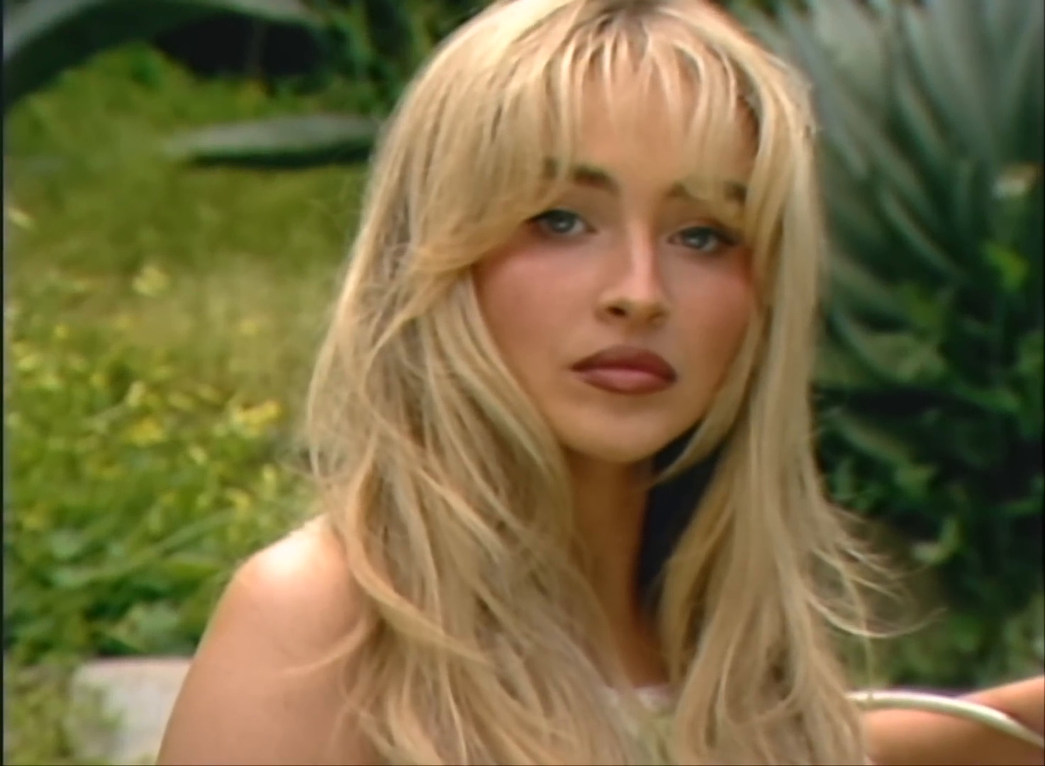 bad-reviews-lyrics-caps_003.jpg bad-reviews-lyrics-caps_003.jpg