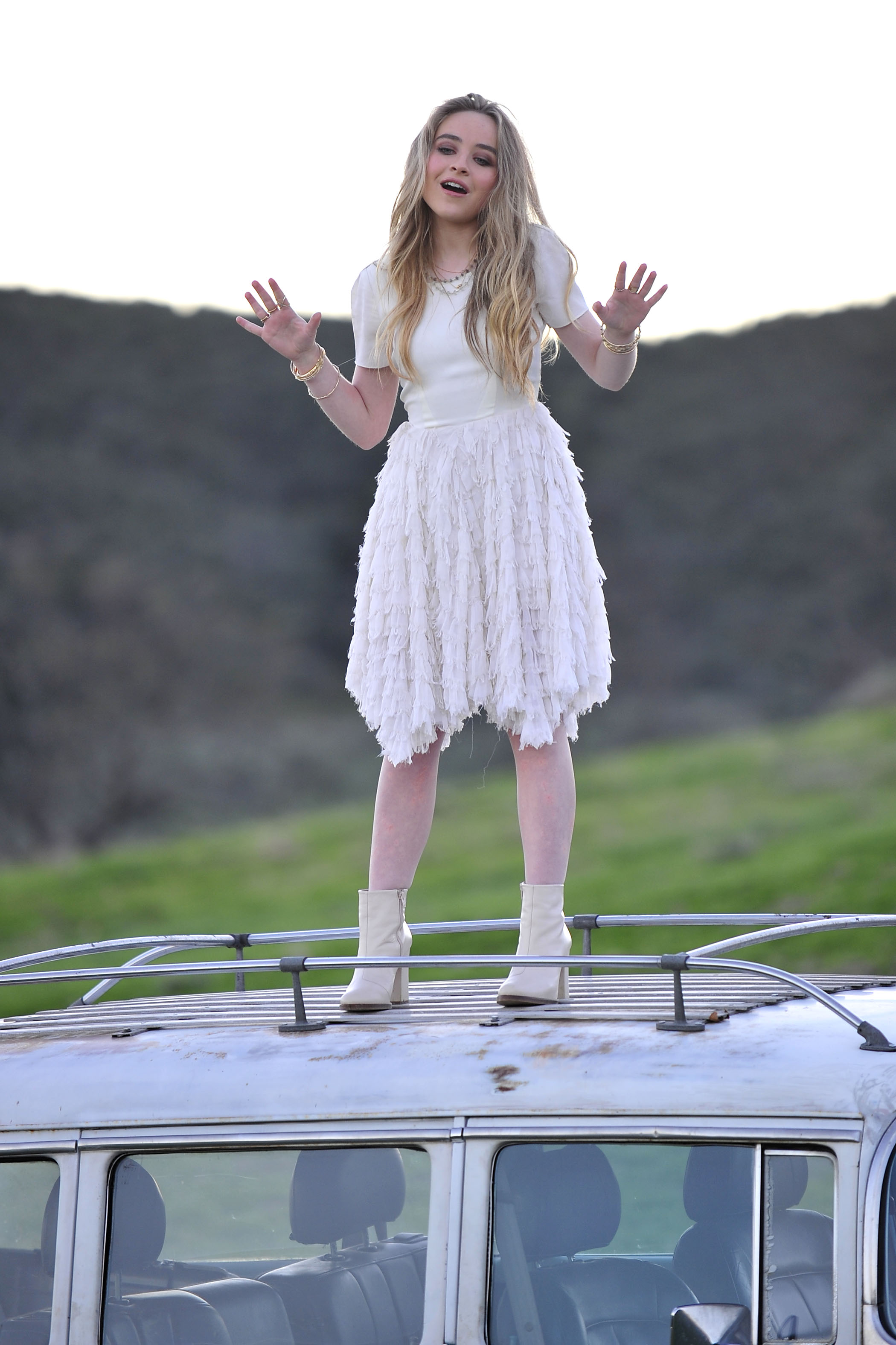 bethestars-bts-mvid_006.jpg bethestars-bts-mvid_006.jpg