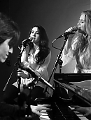 bethestars-acousticvid_050.jpg