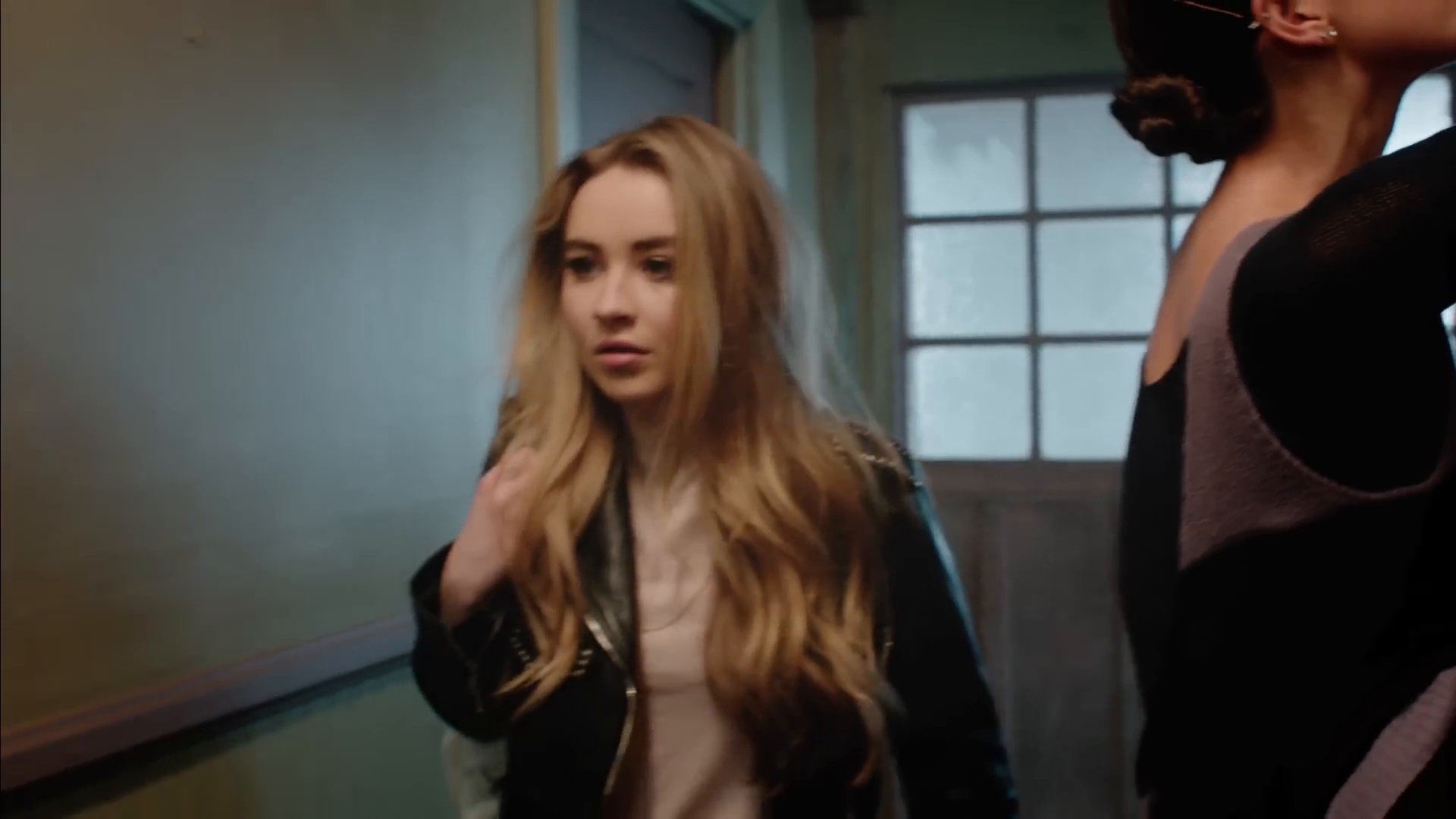 smokefire-mvid_016.jpg smokefire-mvid_016.jpg