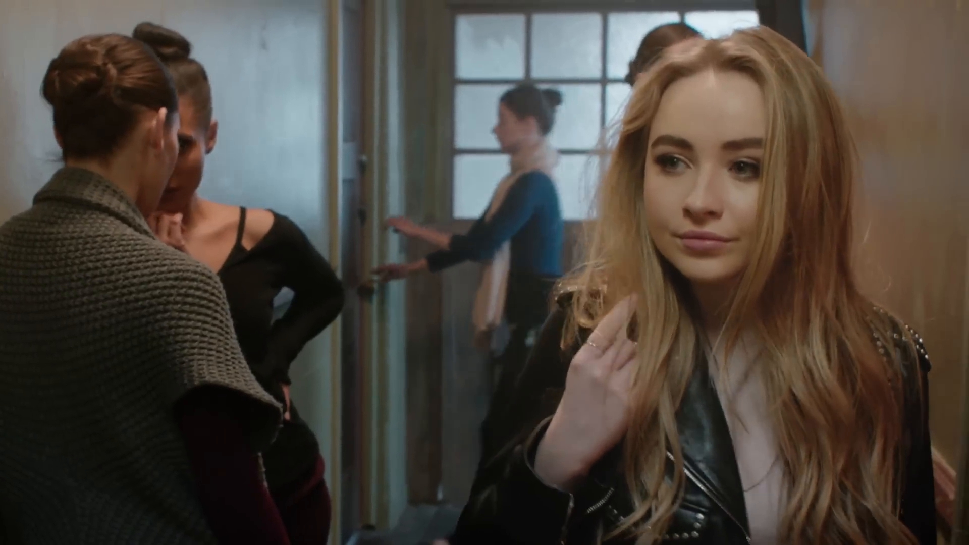 smokefire-mvid_023.jpg smokefire-mvid_023.jpg