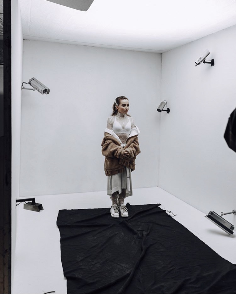 alien-bts-mvid_008.jpg alien-bts-mvid_008.jpg