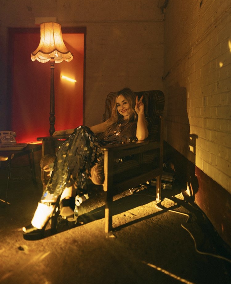 alien-bts-mvid_022.jpg alien-bts-mvid_022.jpg