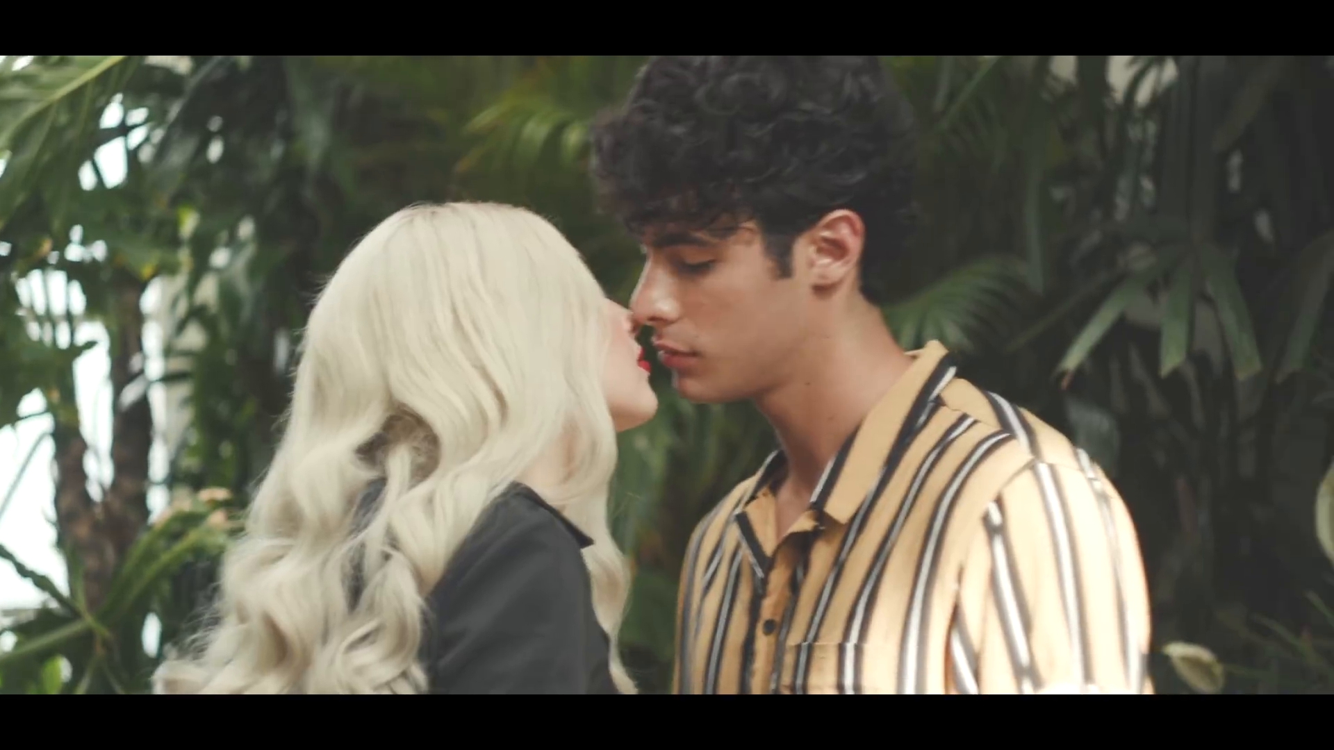 almostlove-btsvid-mvid_018.jpg almostlove-btsvid-mvid_018.jpg