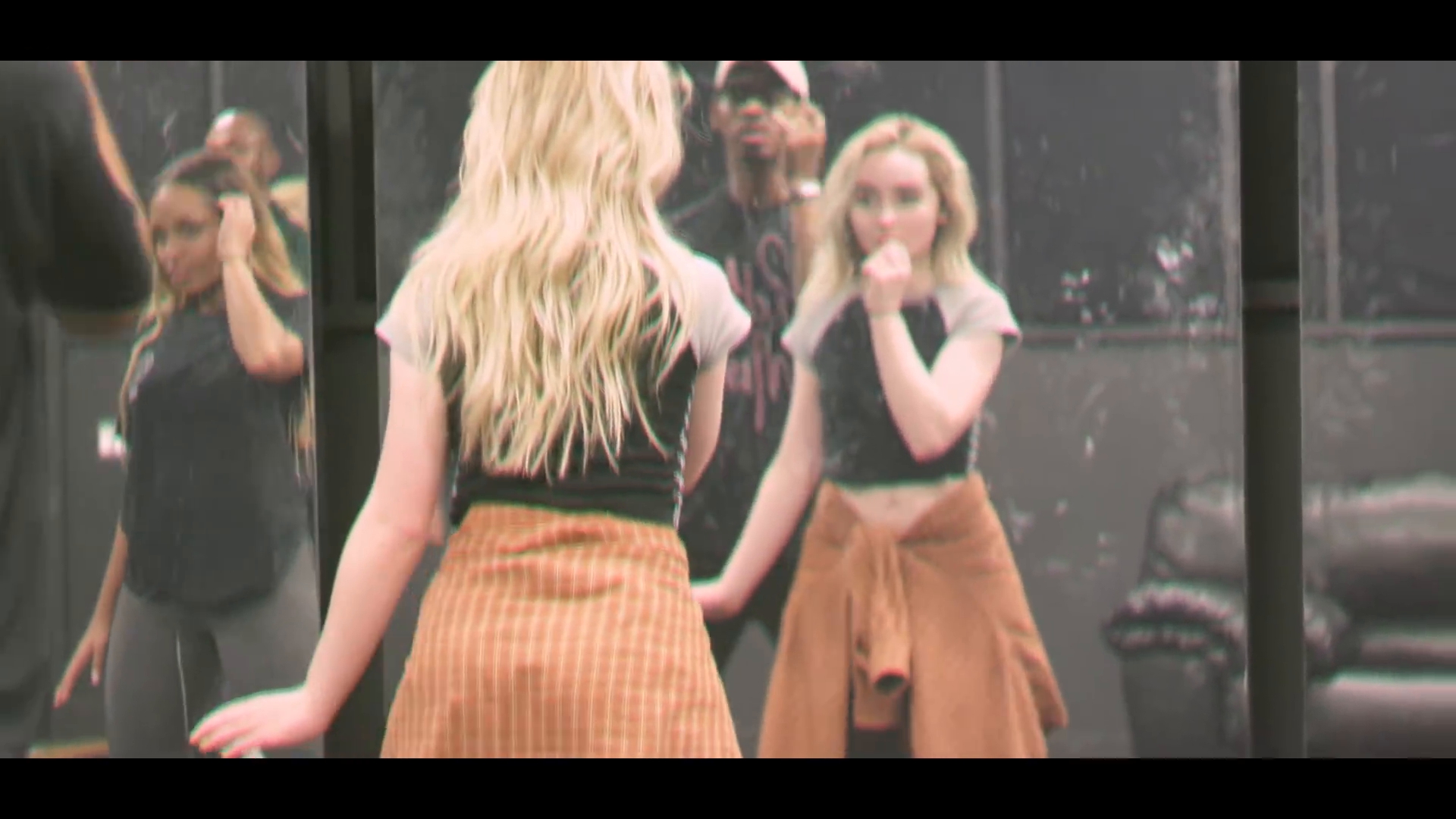 almostlove-btsvid-mvid_039.jpg almostlove-btsvid-mvid_039.jpg