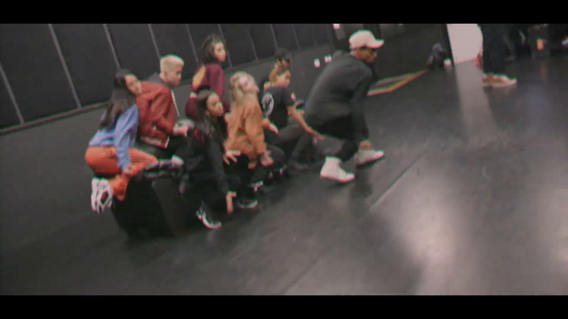 almostlove-btsvid-mvid_040.jpg almostlove-btsvid-mvid_040.jpg