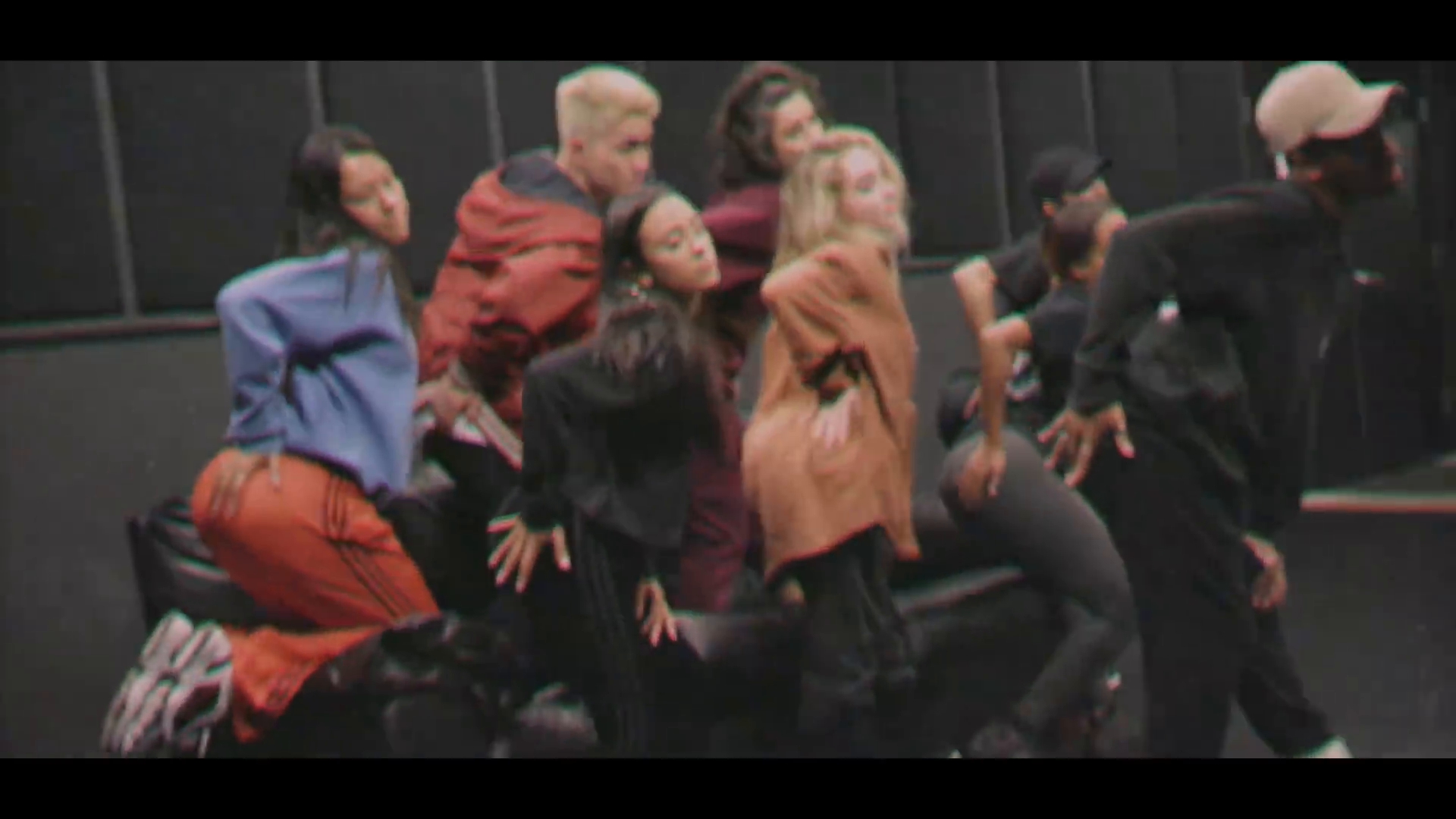 almostlove-btsvid-mvid_041.jpg almostlove-btsvid-mvid_041.jpg