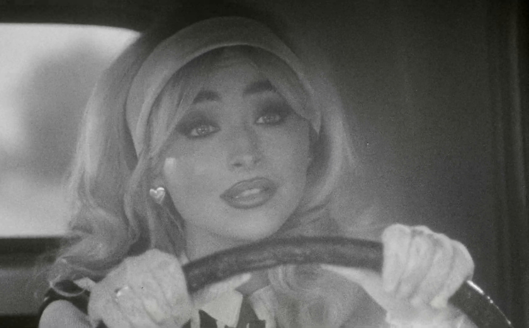 please-dolly-caps_011.jpg please-dolly-caps_011.jpg