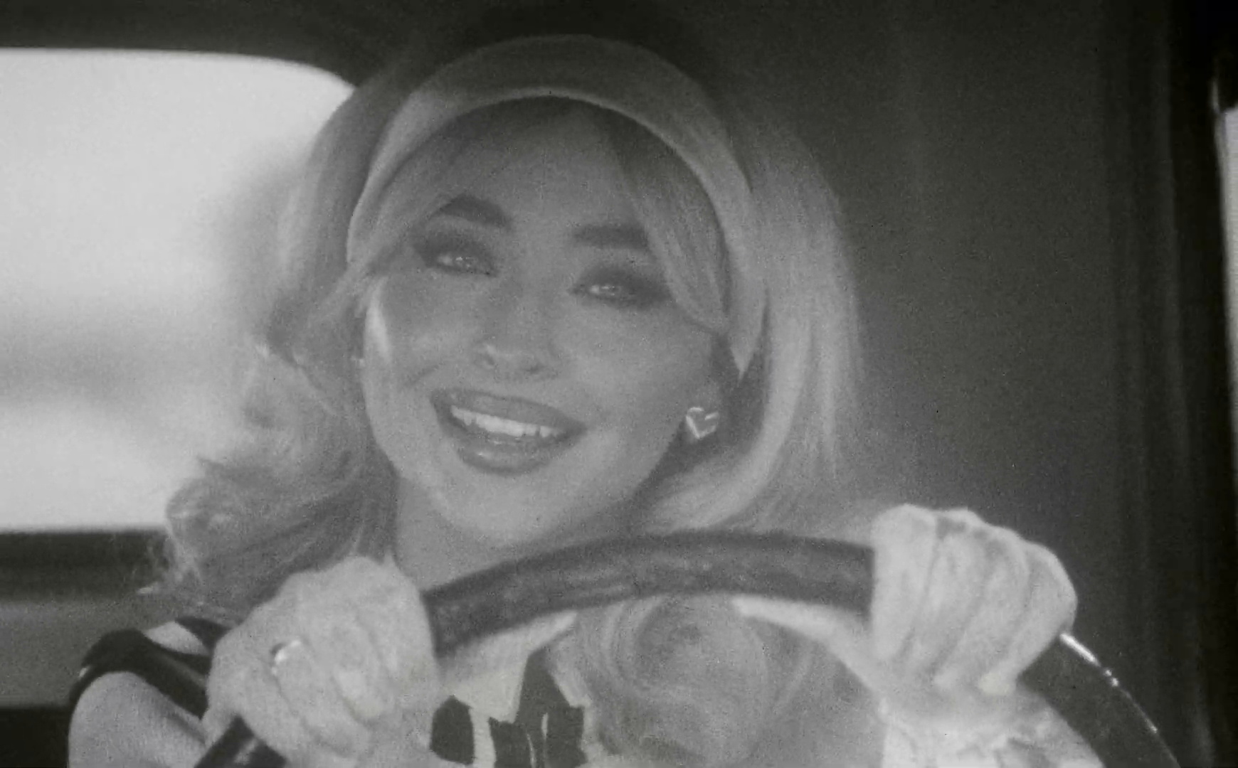 please-dolly-caps_012.jpg please-dolly-caps_012.jpg