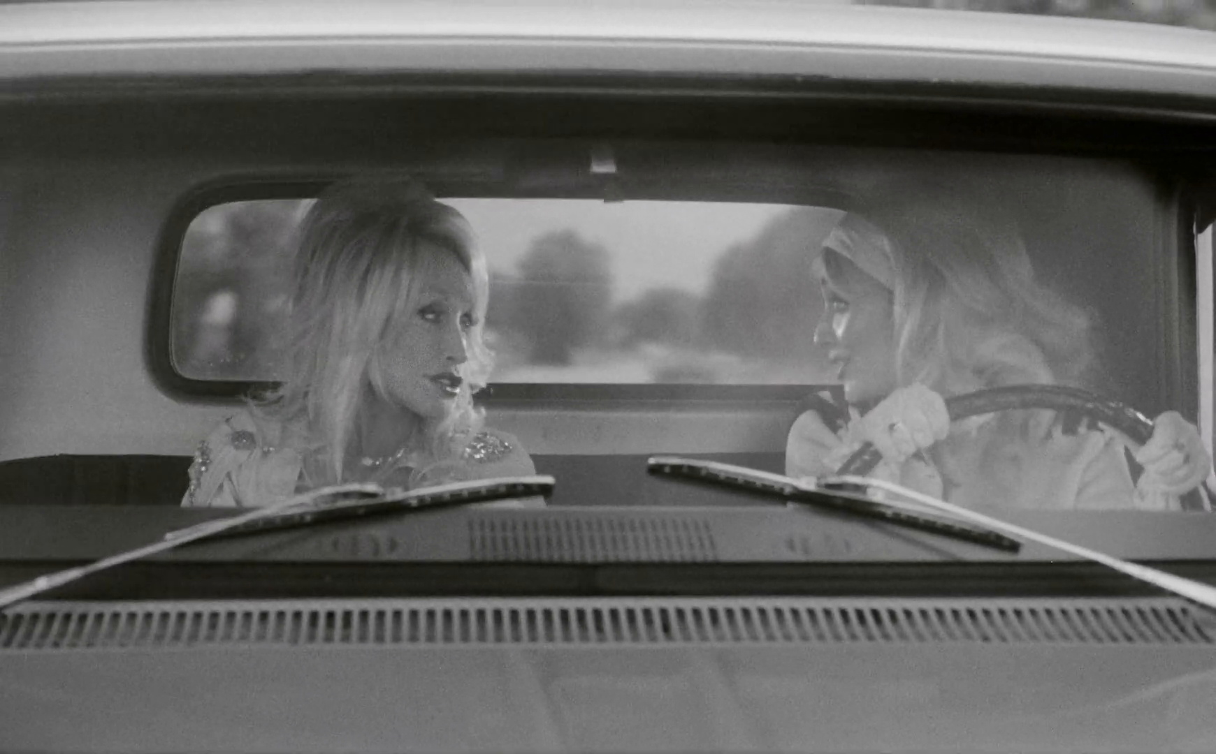 please-dolly-caps_017.jpg please-dolly-caps_017.jpg