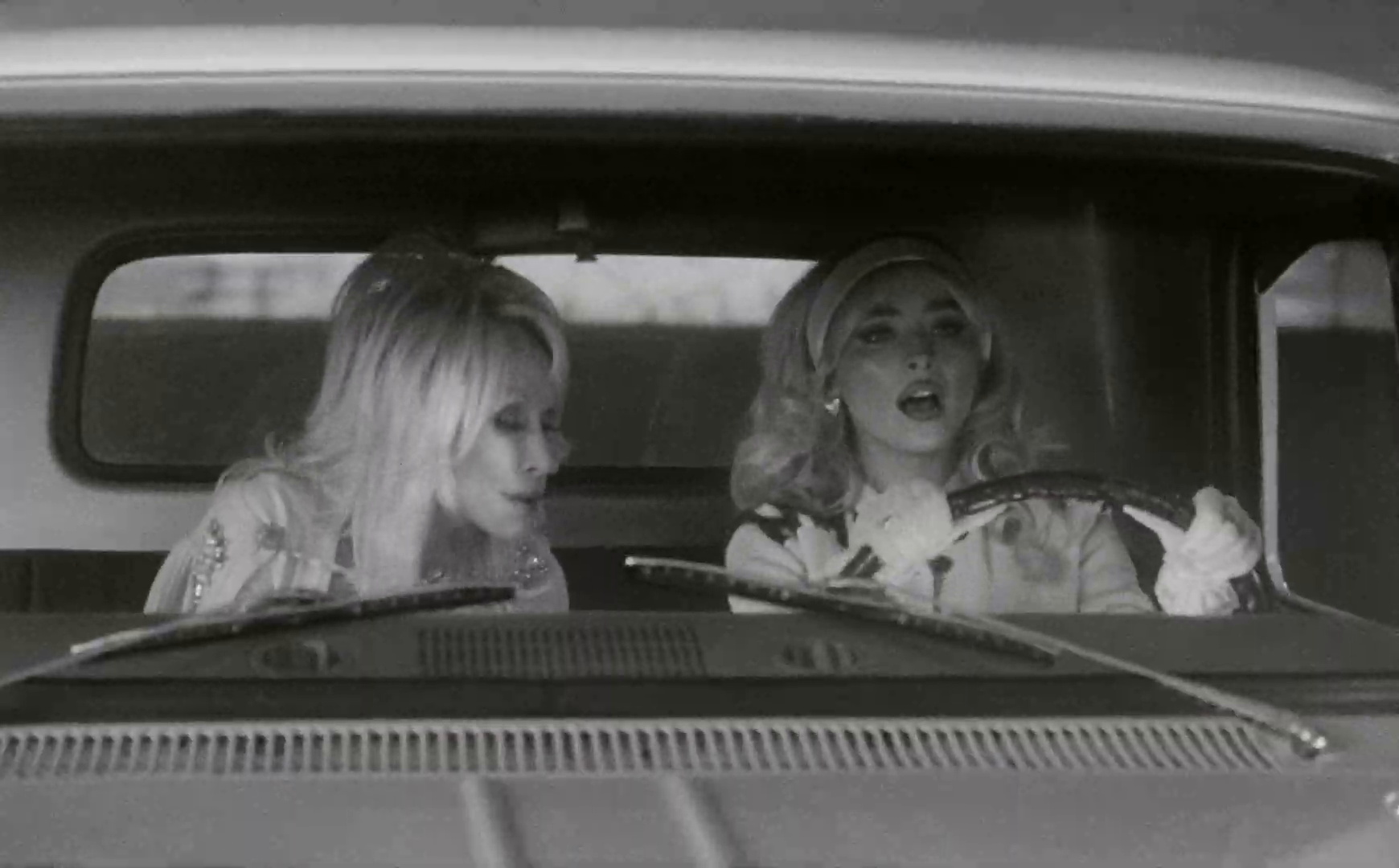 please-dolly-caps_074.jpg please-dolly-caps_074.jpg