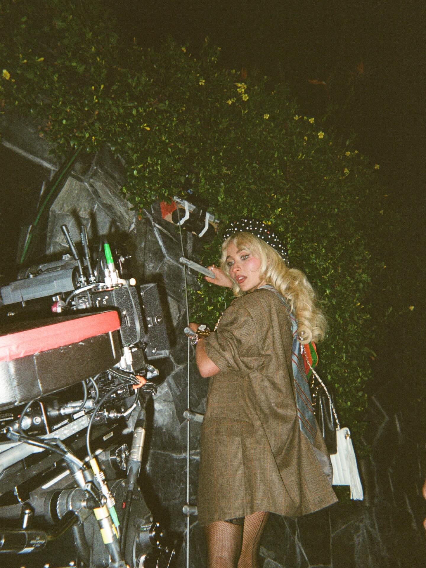 house-tour-bts_002.jpg
