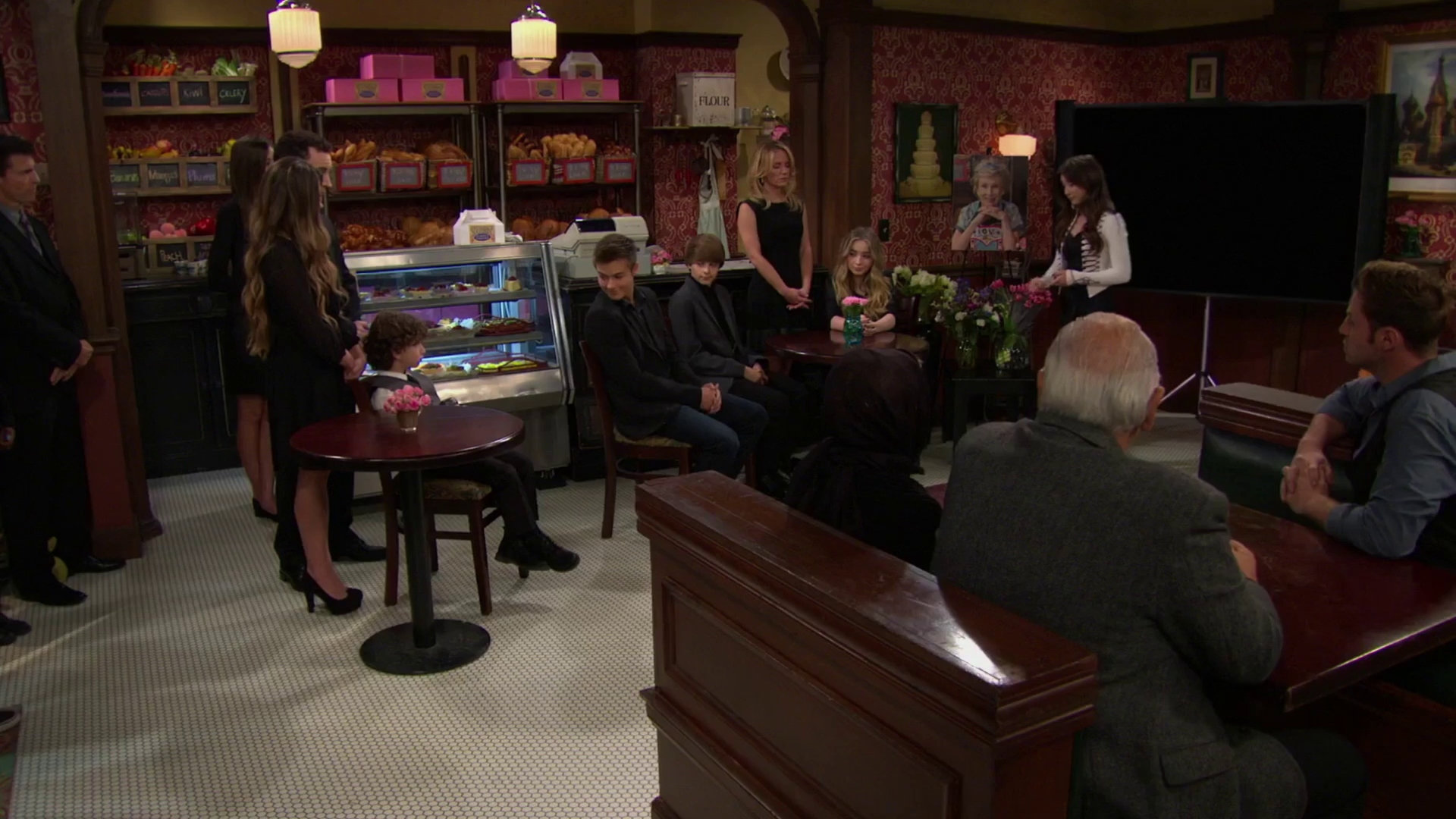 gmwcaps-2x01-gravity_094.jpg gmwcaps-2x01-gravity_094.jpg