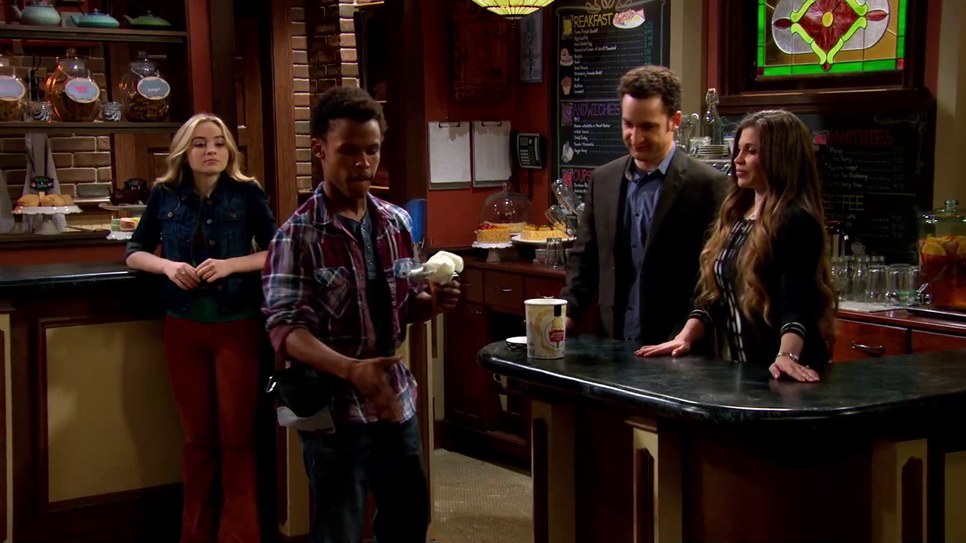 gmwcaps-2x17-rileytown_056.jpg gmwcaps-2x17-rileytown_056.jpg