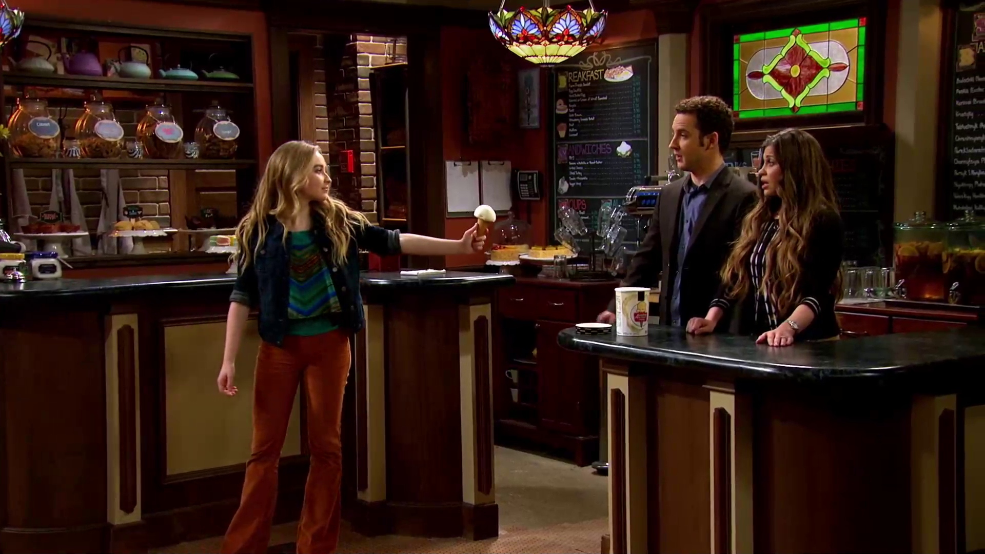 gmwcaps-2x17-rileytown_073.jpg gmwcaps-2x17-rileytown_073.jpg