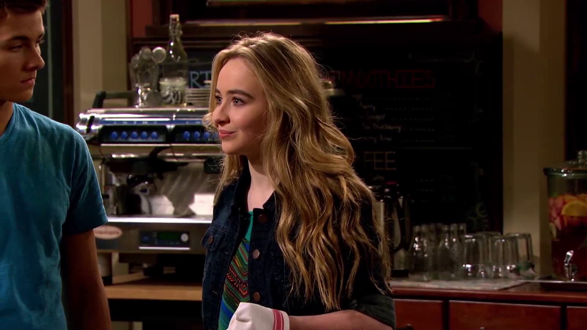 gmwcaps-2x17-rileytown_086.jpg gmwcaps-2x17-rileytown_086.jpg