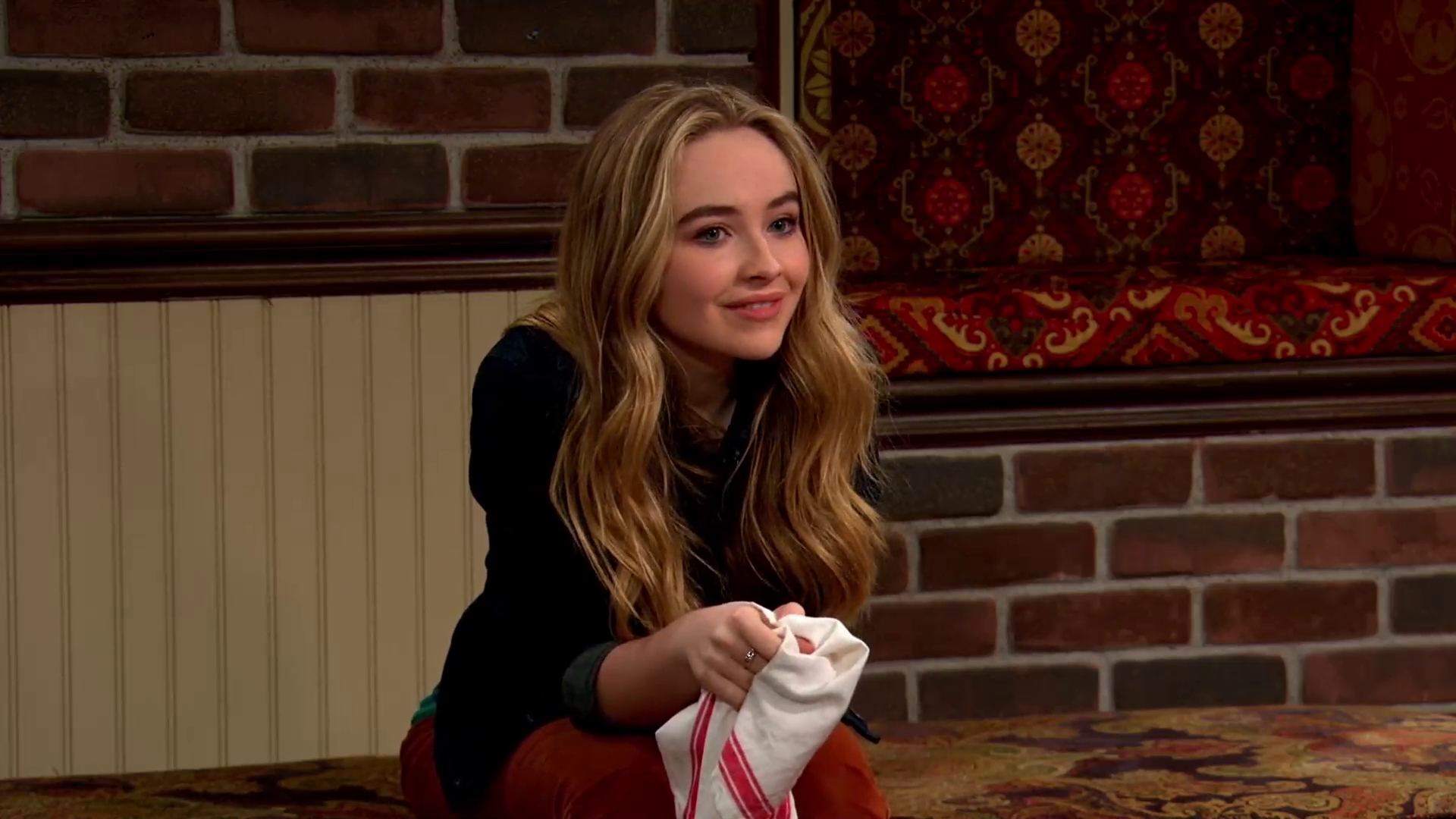 gmwcaps-2x17-rileytown_092.jpg gmwcaps-2x17-rileytown_092.jpg