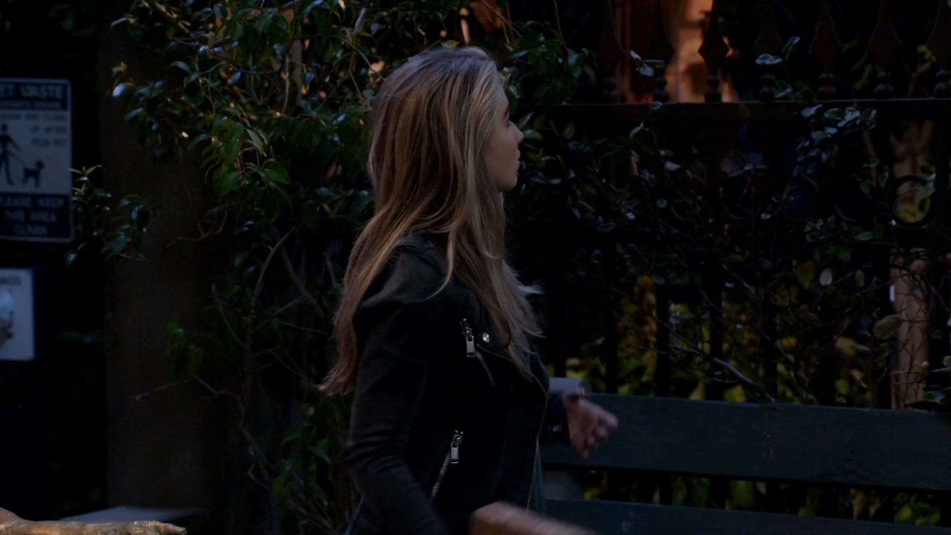 gmwcaps-3x07-maya_062.jpg gmwcaps-3x07-maya_062.jpg