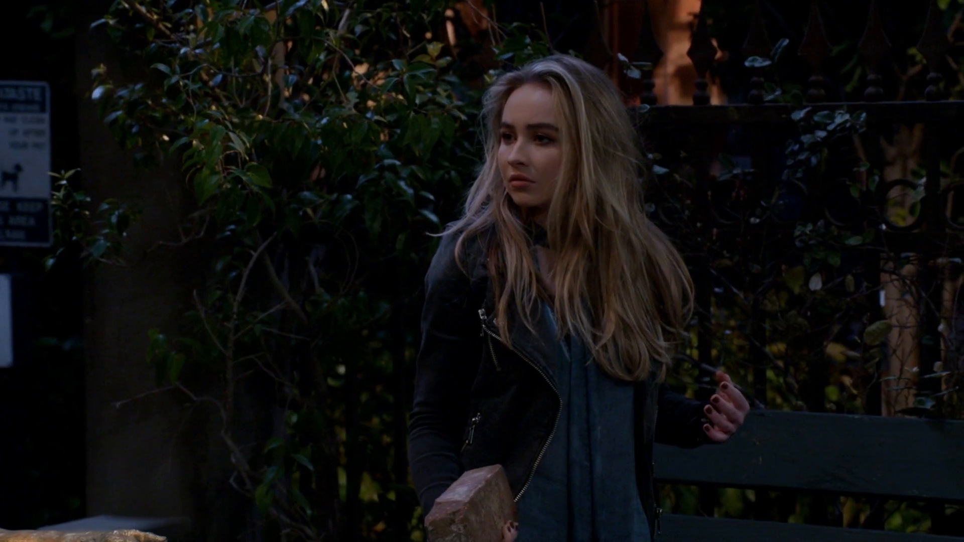 gmwcaps-3x07-maya_063.jpg gmwcaps-3x07-maya_063.jpg