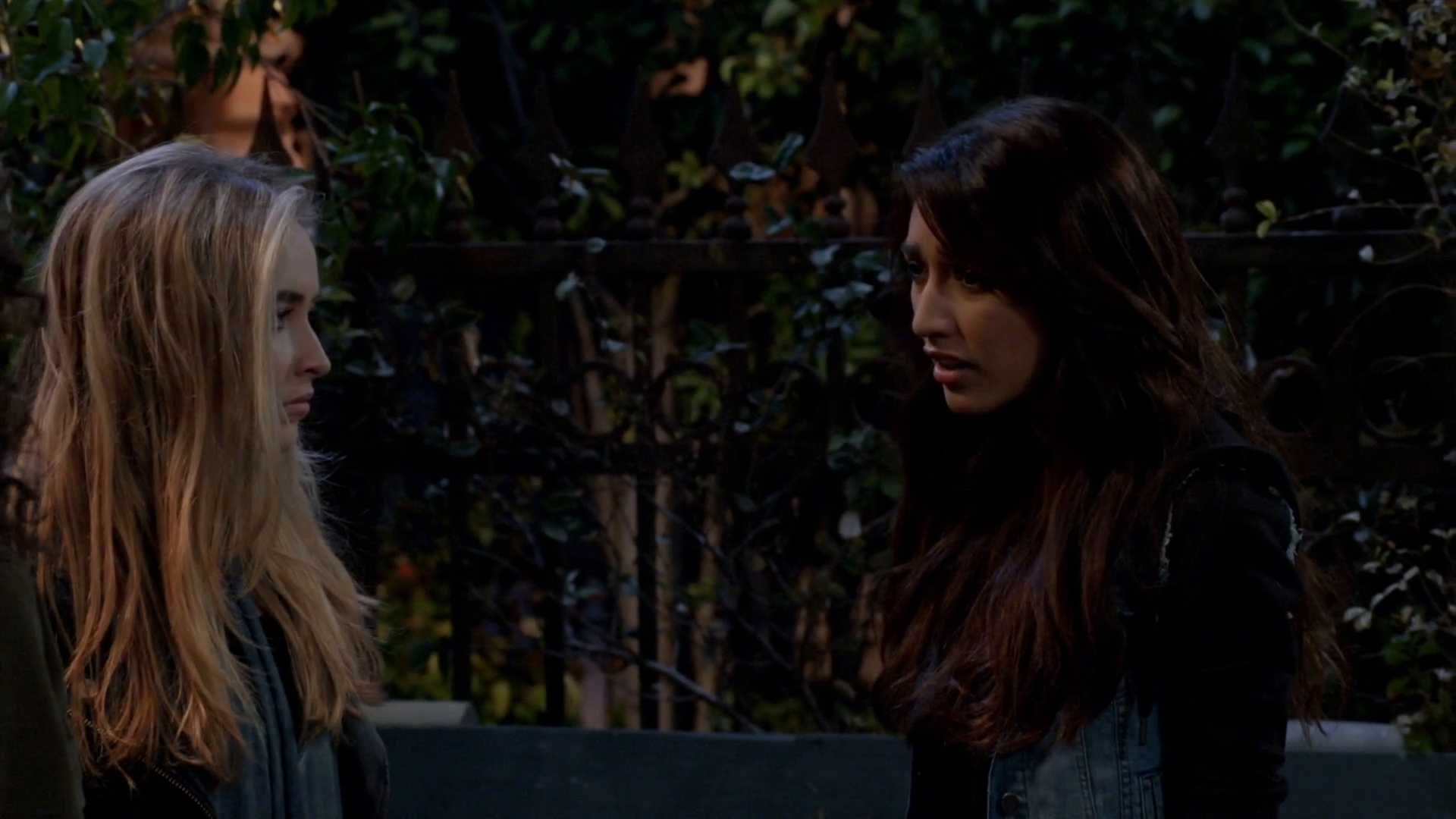 gmwcaps-3x07-maya_086.jpg gmwcaps-3x07-maya_086.jpg