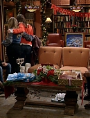 gmwcaps-3x18-xmas_087.jpg